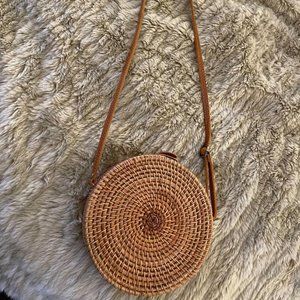 ANTHROPOLOGIE - Round Straw Lined Crossbody